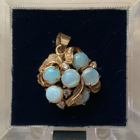 new vintage SS Opal pendant charm (flashes green) - Picture 4 of 16